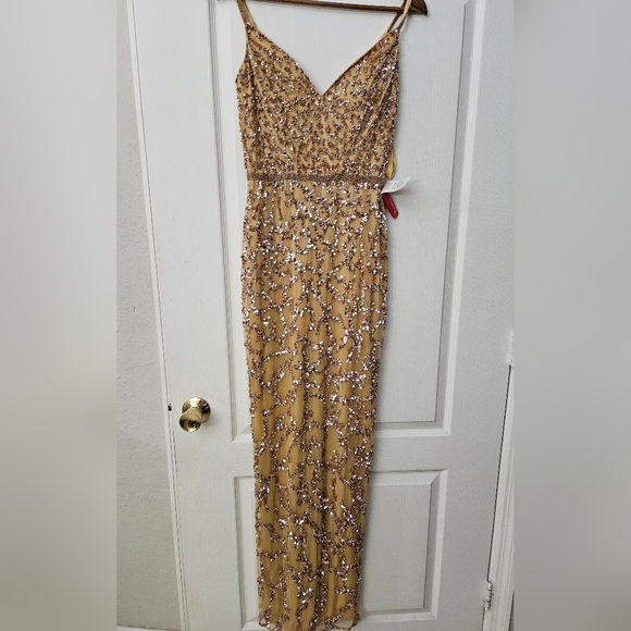MAC DUGGAL SLEEVELESS V-NECK BEADED COLUMN NUDE GOWN SZ 6 NWT - Picture 3 of 14